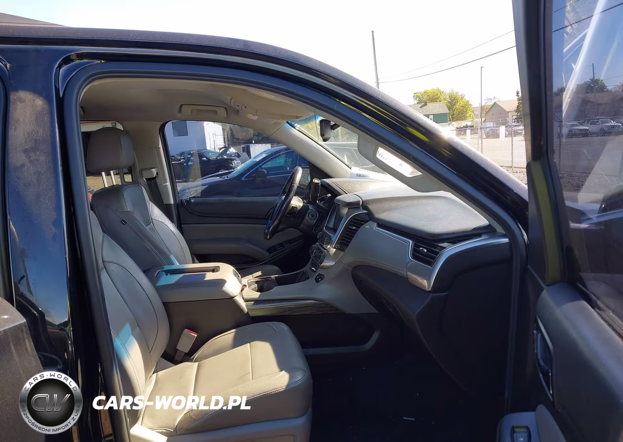 2018 Chevrolet Suburban Lt VIN:1GNSCHKC7JR270773 - 5