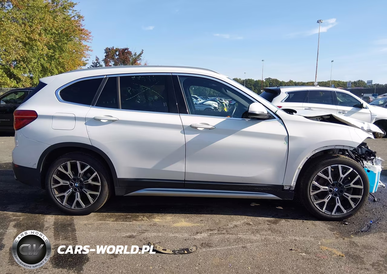 2022 BMW X1 xDrive28I VIN:WBXJG9C02N5V21878 - 13