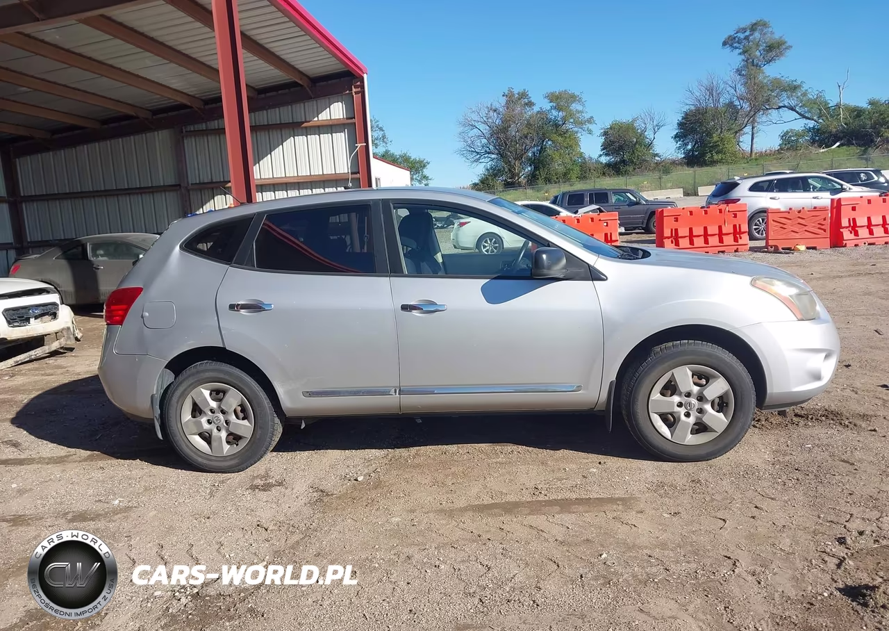 2014 Nissan Rogue Select S VIN:JN8AS5MT7EW618117 - 13