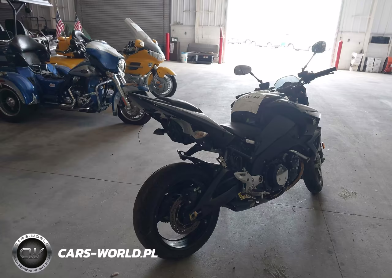 2008 Suzuki Gsx1300 Bk VIN:JS1GX71A382100114 - 4