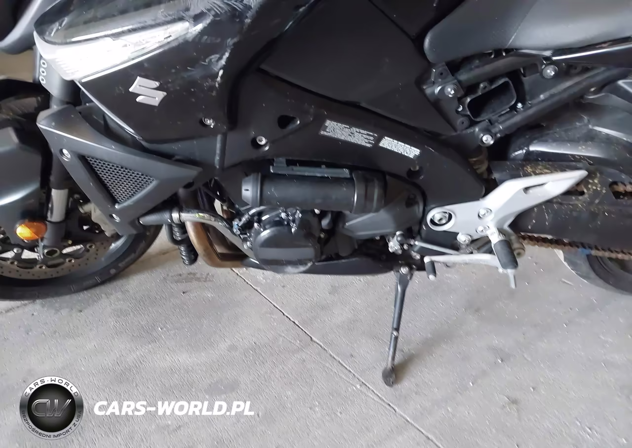2008 Suzuki Gsx1300 Bk VIN:JS1GX71A382100114 - 9