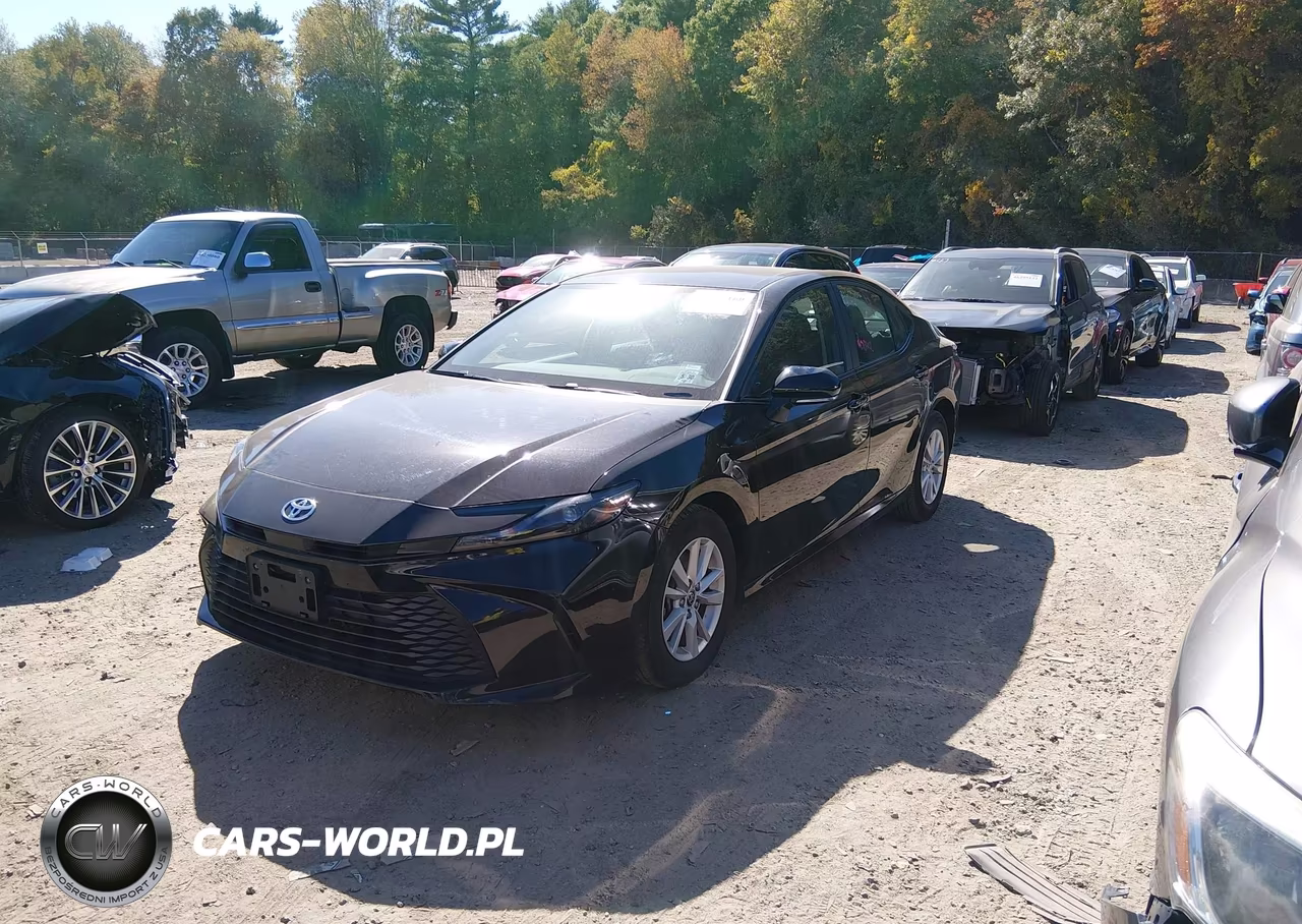 2025 Toyota Camry Le VIN:4T1DAACK0SU157746 - 2