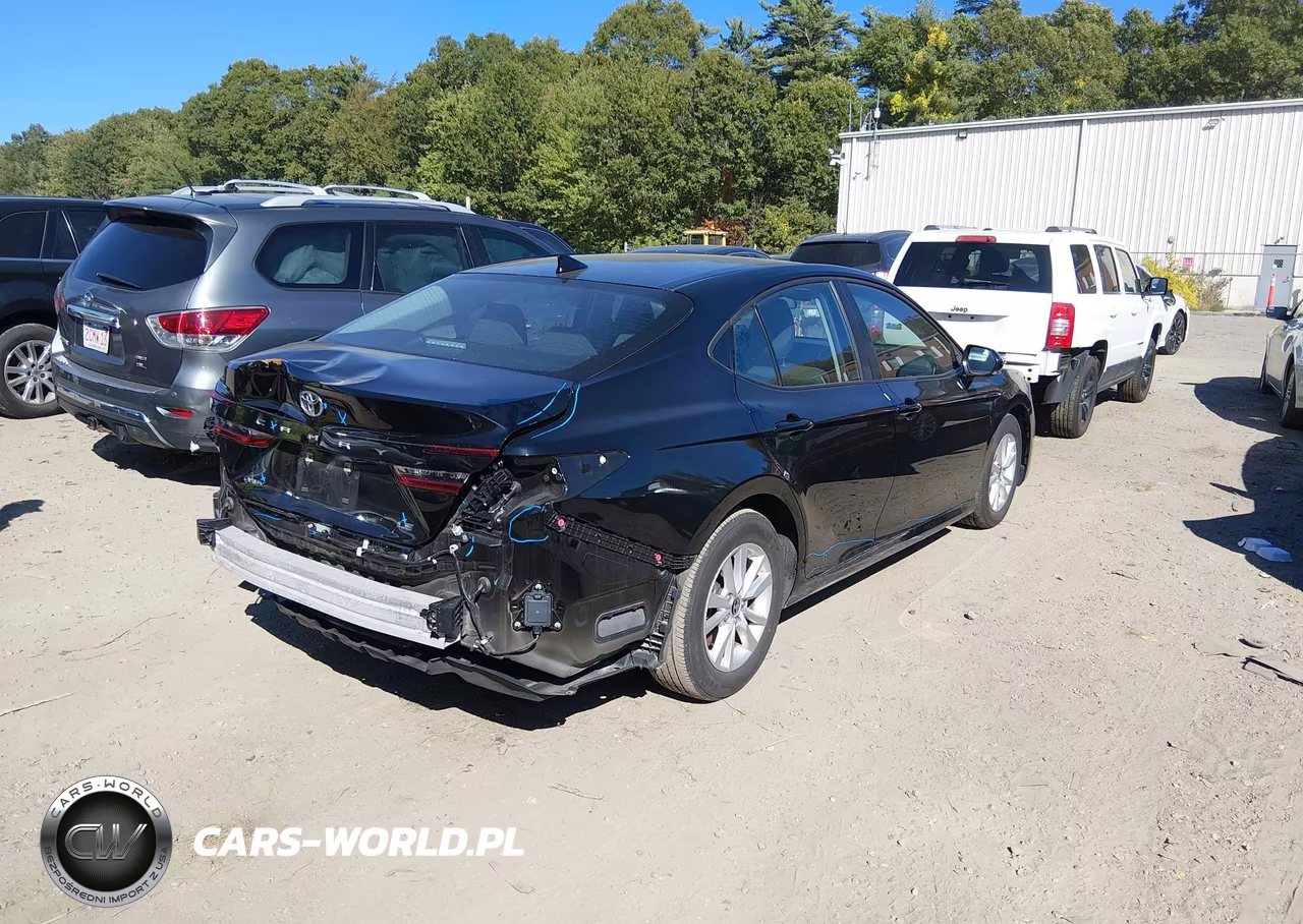 2025 Toyota Camry Le VIN:4T1DAACK0SU157746 - 4
