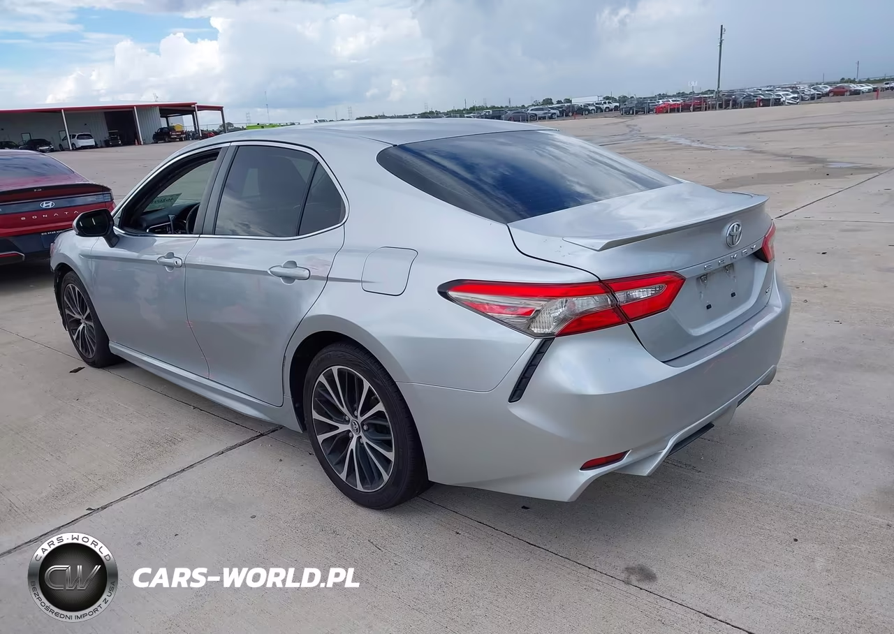 2018 Toyota Camry Se VIN:JTNB11HK4J3025738 - 3
