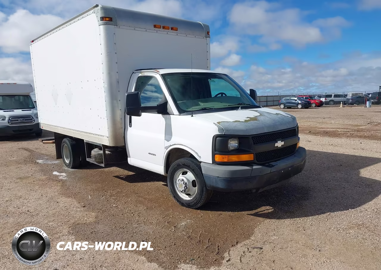 2012 Chevrolet Express Cutaway 4500 Series VIN:1GB6G5CG6C1201996 - 1