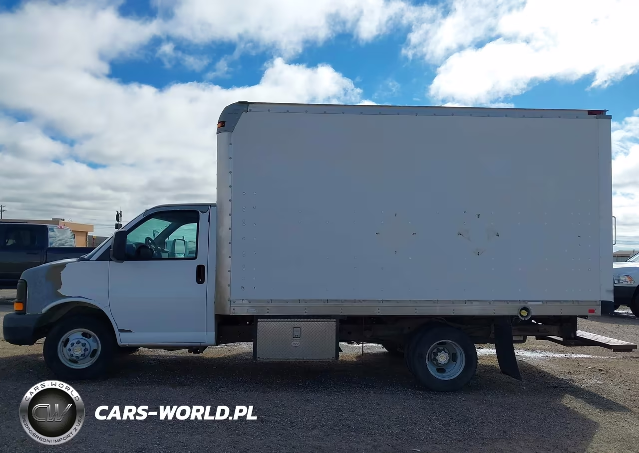 2012 Chevrolet Express Cutaway 4500 Series VIN:1GB6G5CG6C1201996 - 17