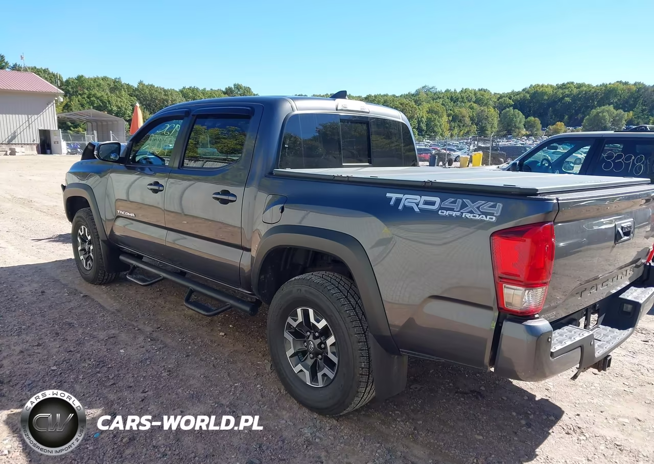 2017 Toyota Tacoma Trd Off Road VIN:3TMCZ5AN0HM053655 - 3