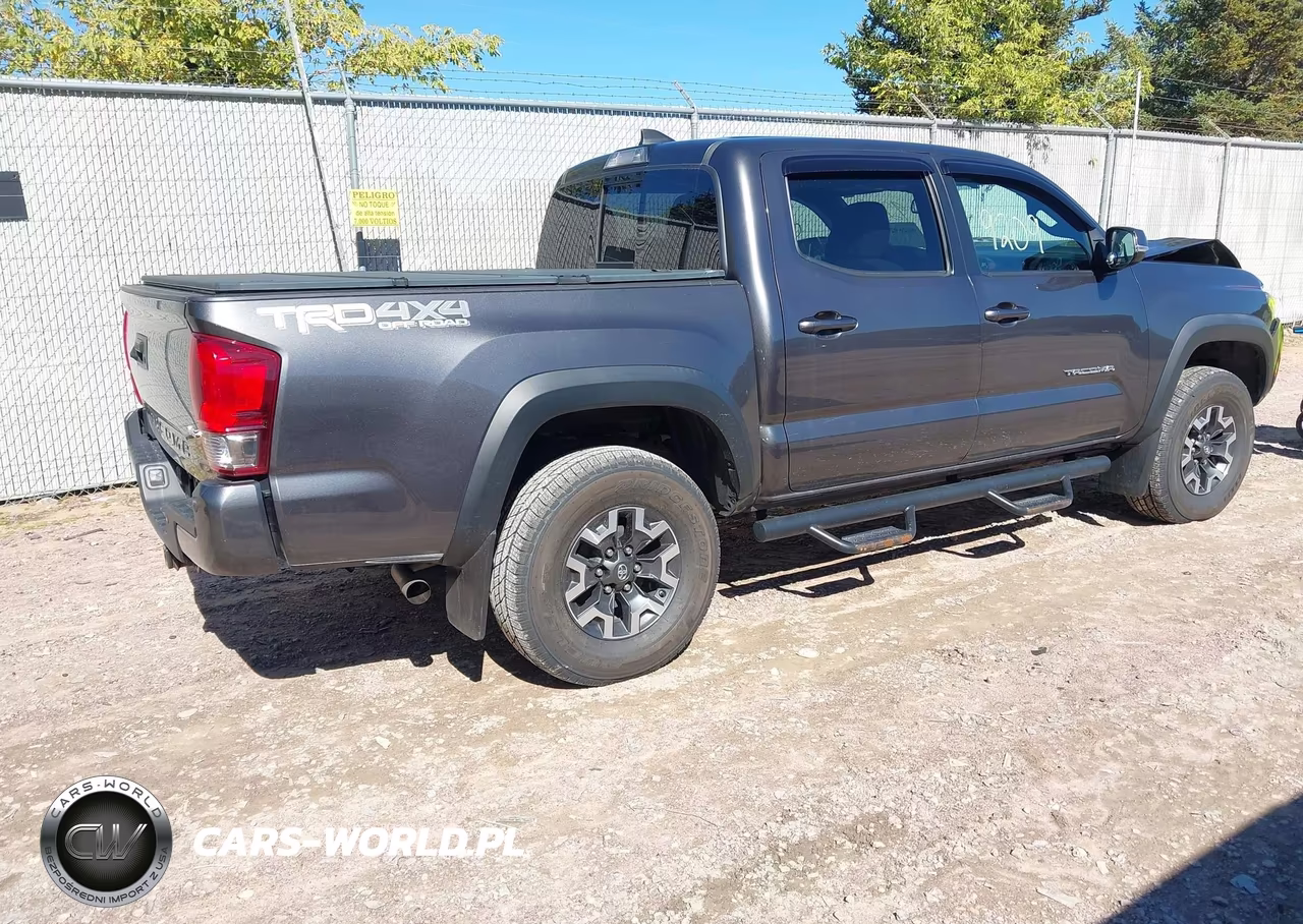 2017 Toyota Tacoma Trd Off Road VIN:3TMCZ5AN0HM053655 - 4