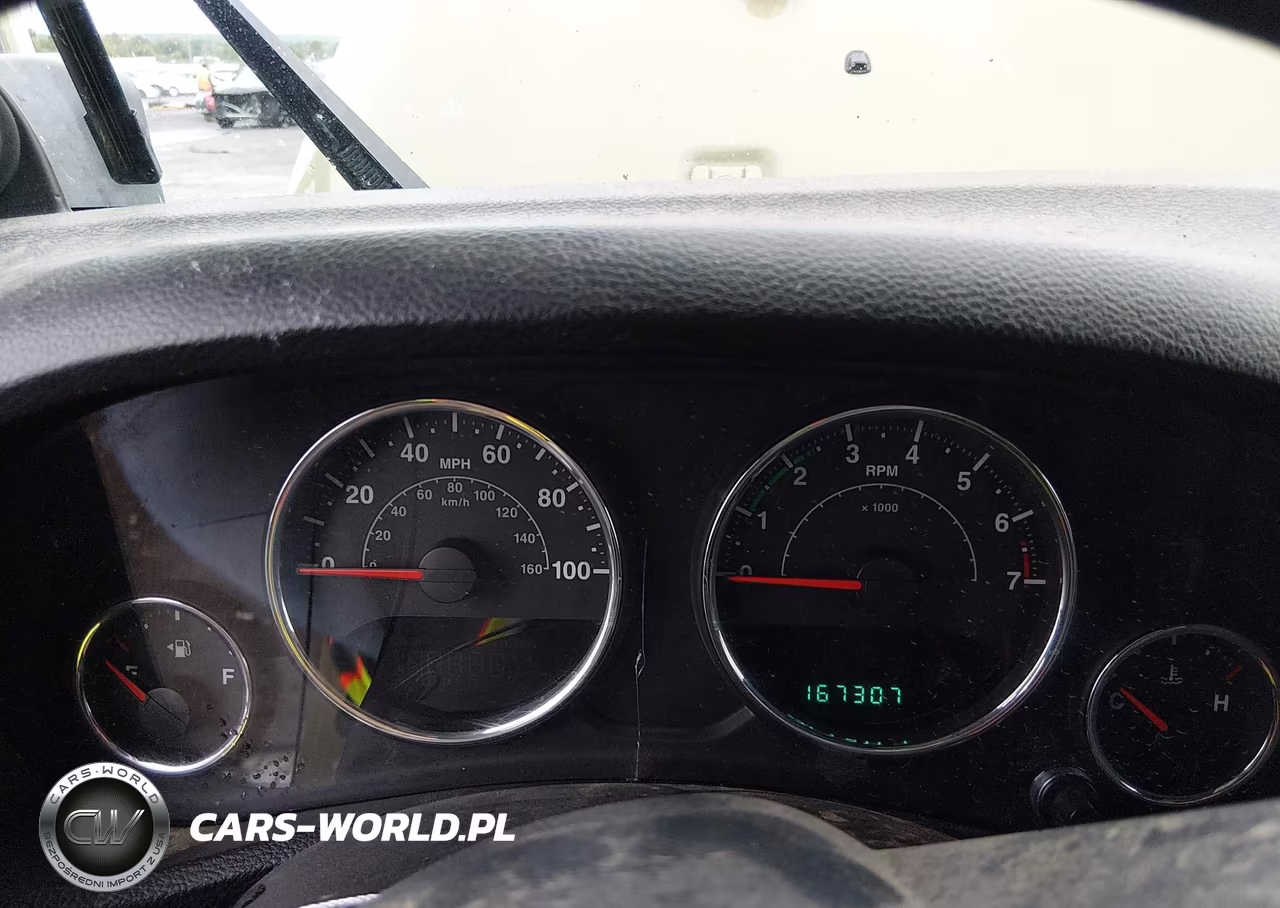 2013 Jeep Wrangler Unlimited Sport VIN:1C4BJWDG3DL632219 - 7