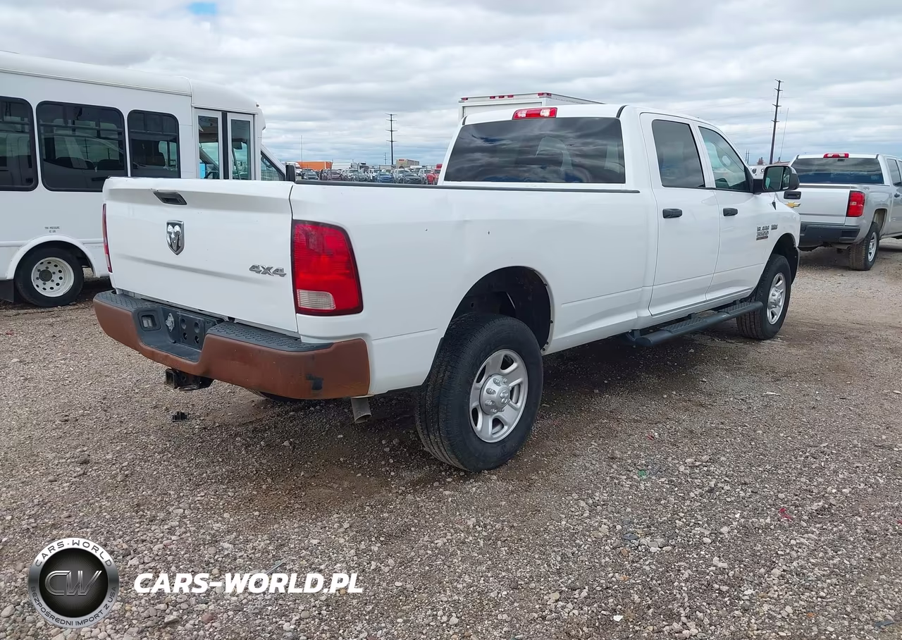 2018 Ram 3500 Tradesman 4X4 8' Box VIN:3C63R3GT6JG412576 - 4