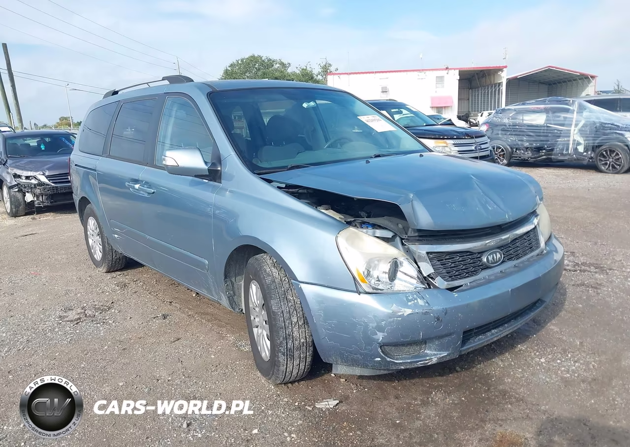 2012 Kia Sedona Lx