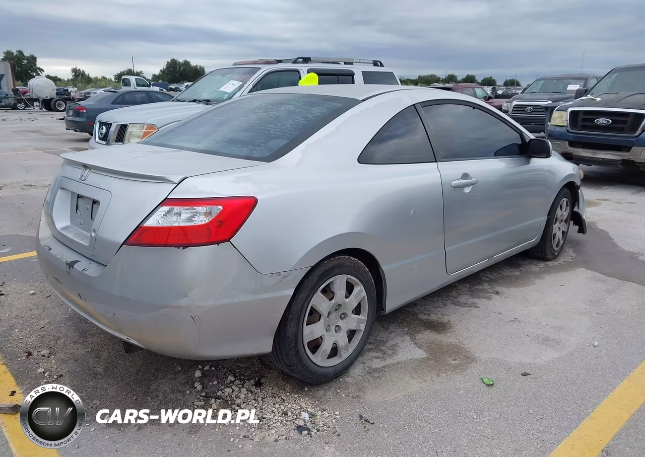 2007 Honda Civic Lx VIN:2HGFG12607H585067 - 4