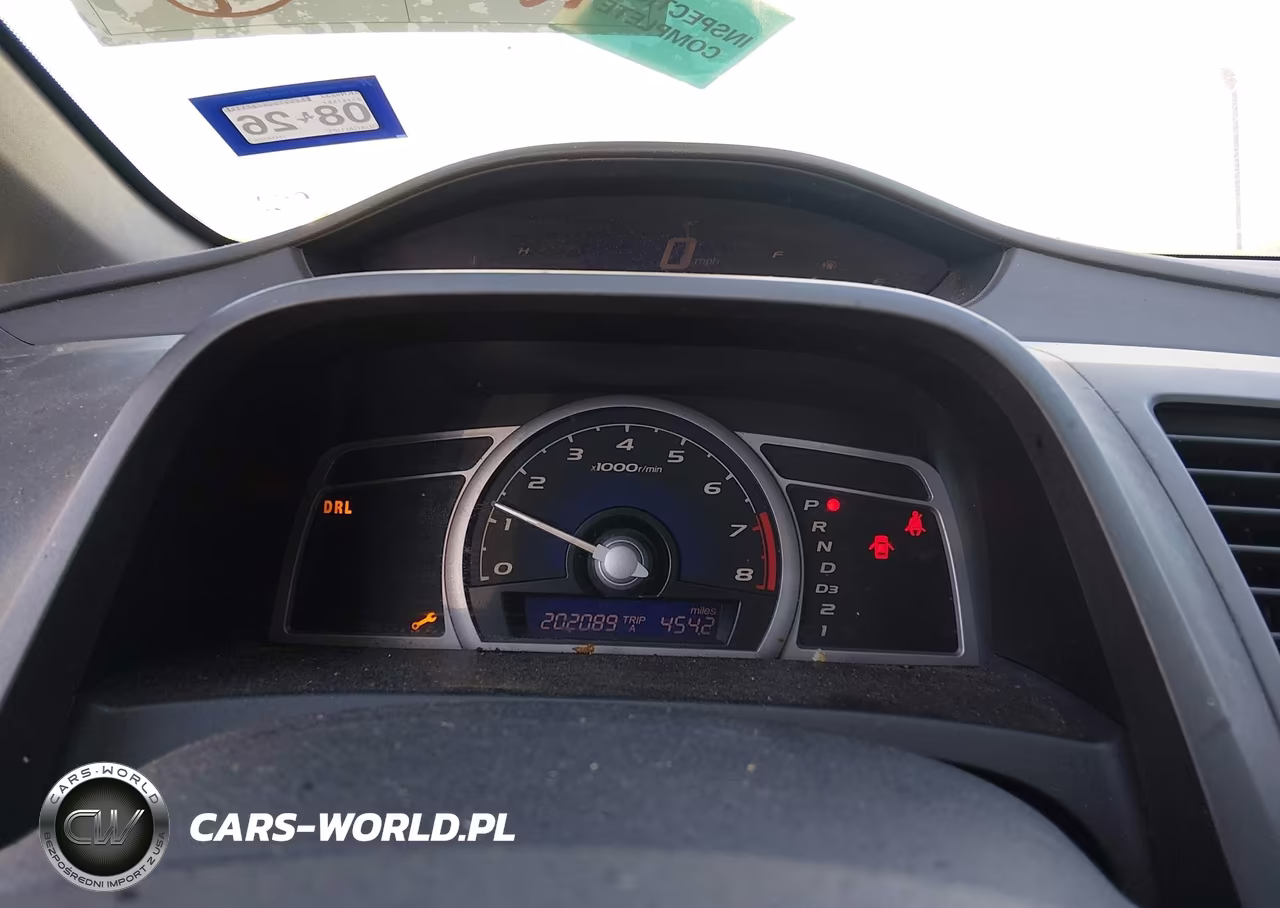 2007 Honda Civic Lx VIN:2HGFG12607H585067 - 7