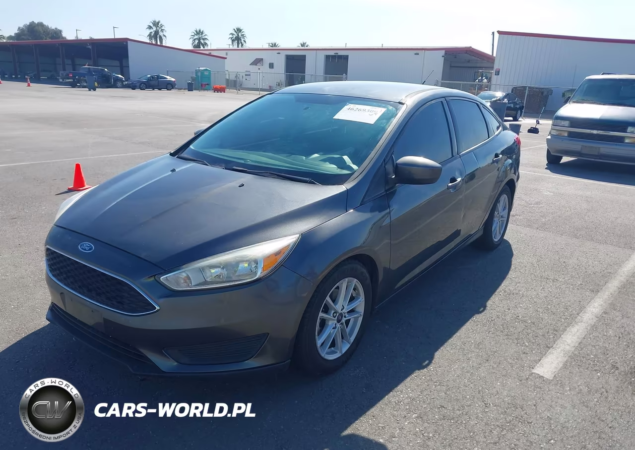 2018 Ford Focus Se VIN:1FADP3F22JL279688 - 6