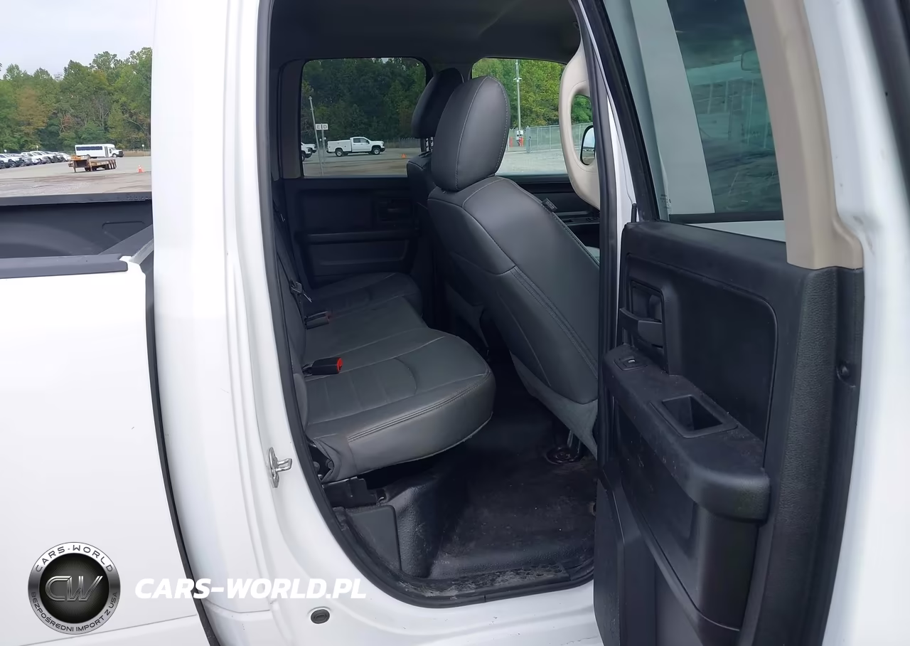 2019 Ram 1500 Classic Tradesman 4X4 6'4 Box VIN:1C6RR7FG5KS658597 - 8