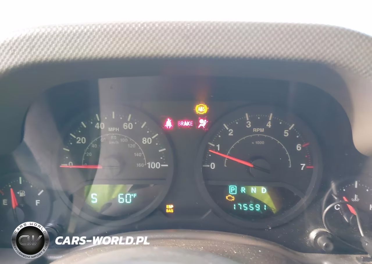 2007 Jeep Wrangler Unlimited X VIN:1J4GB39137L152847 - 7
