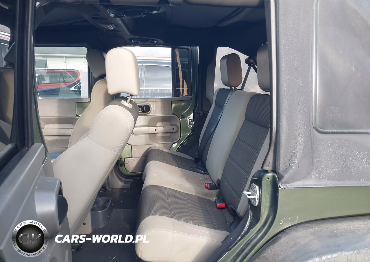 2007 Jeep Wrangler Unlimited X VIN:1J4GB39137L152847 - 8