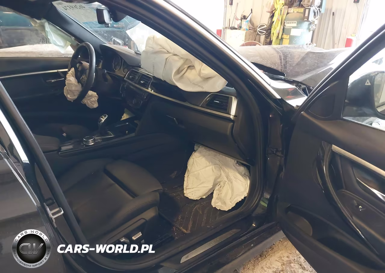 2018 BMW 330I xDrive VIN:WBA8D9G58JNU66712 - 5