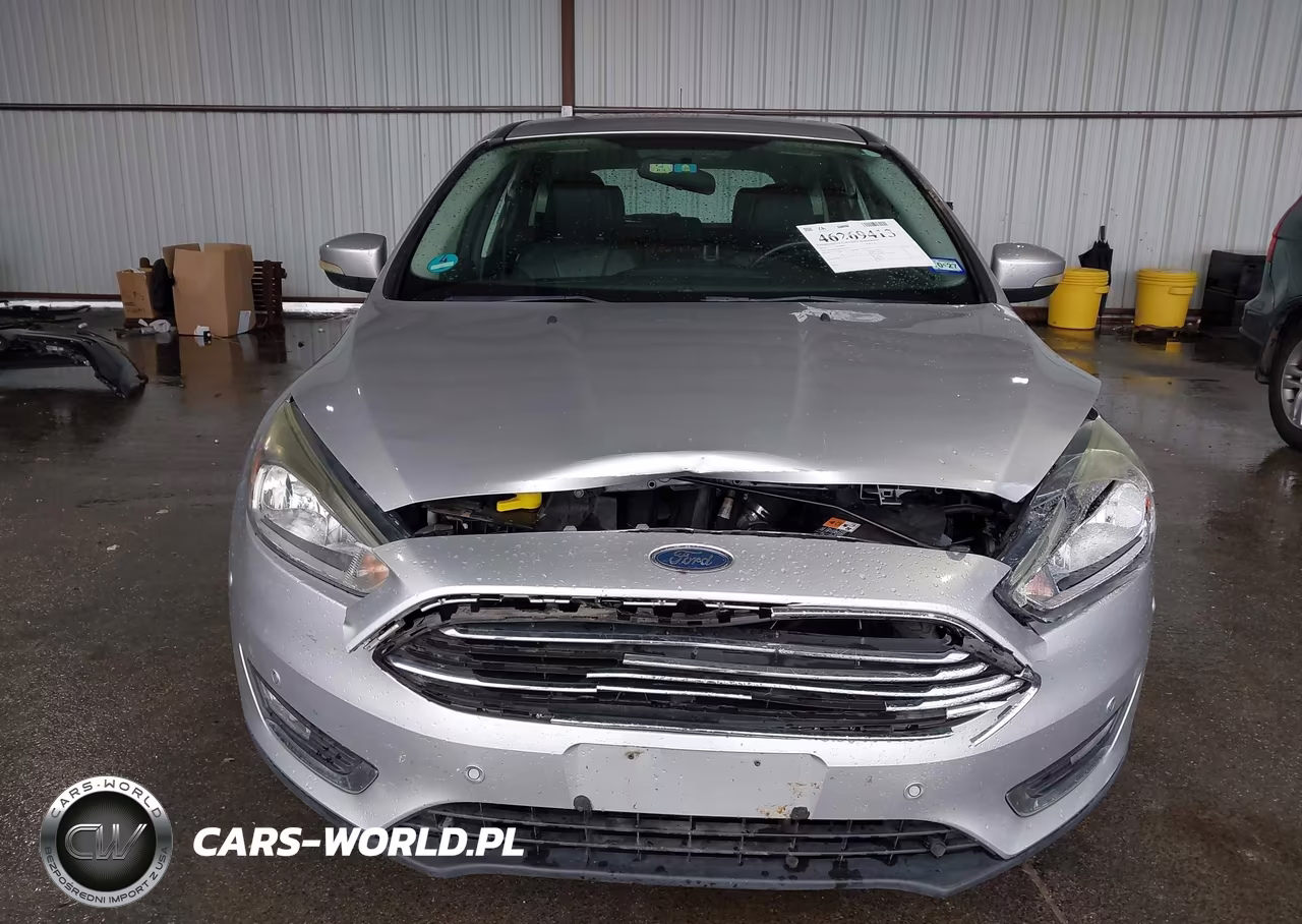 2016 Ford Focus Titanium VIN:1FADP3N28GL370832 - 6