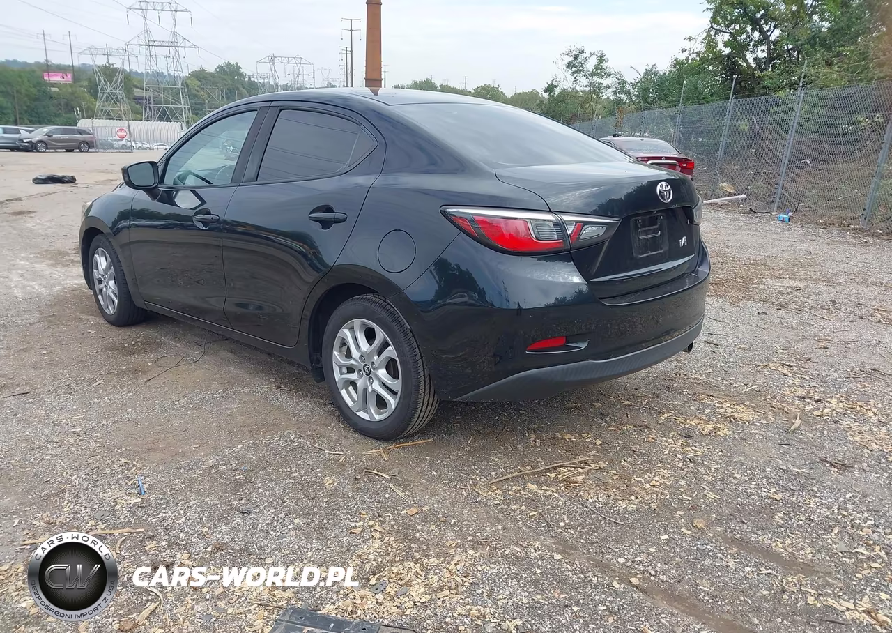 2017 Toyota Yaris Ia VIN:3MYDLBYV0HY152724 - 3