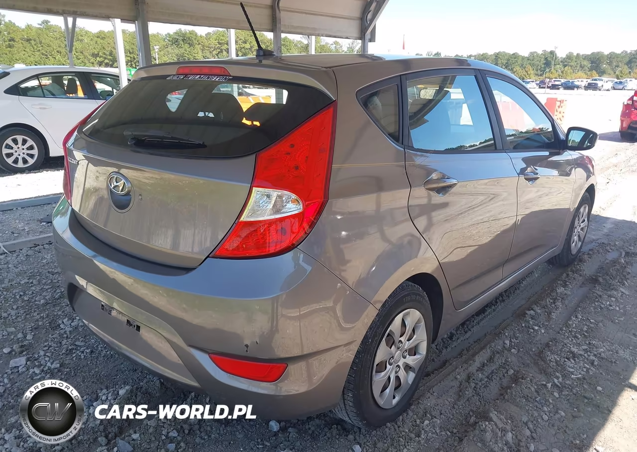 2017 Hyundai Accent Se VIN:KMHCT5AE3HU357703 - 4
