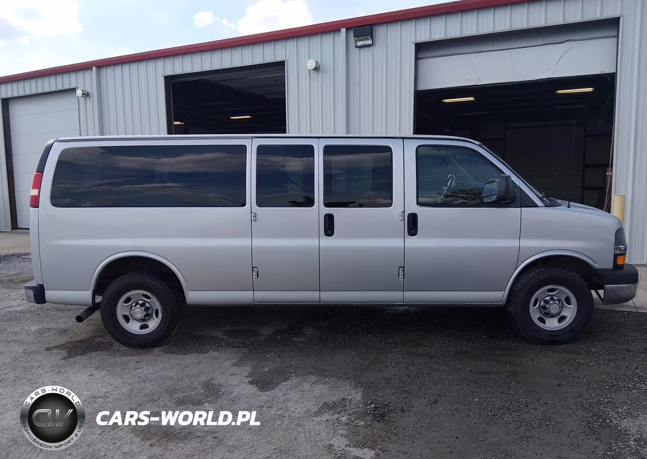 2016 Chevrolet Express 3500 Lt VIN:1GAZGPFF7G1233023 - 19
