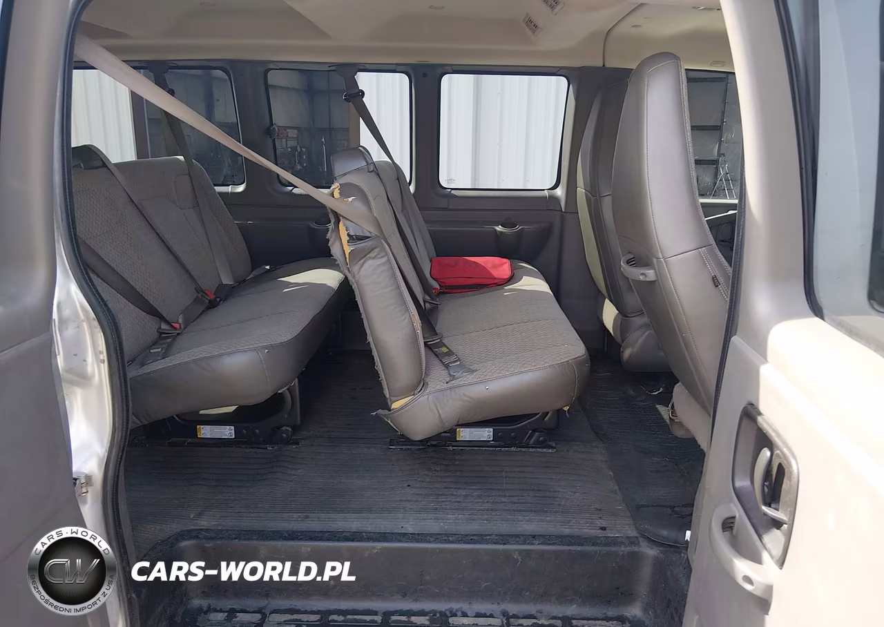2016 Chevrolet Express 3500 Lt VIN:1GAZGPFF7G1233023 - 8