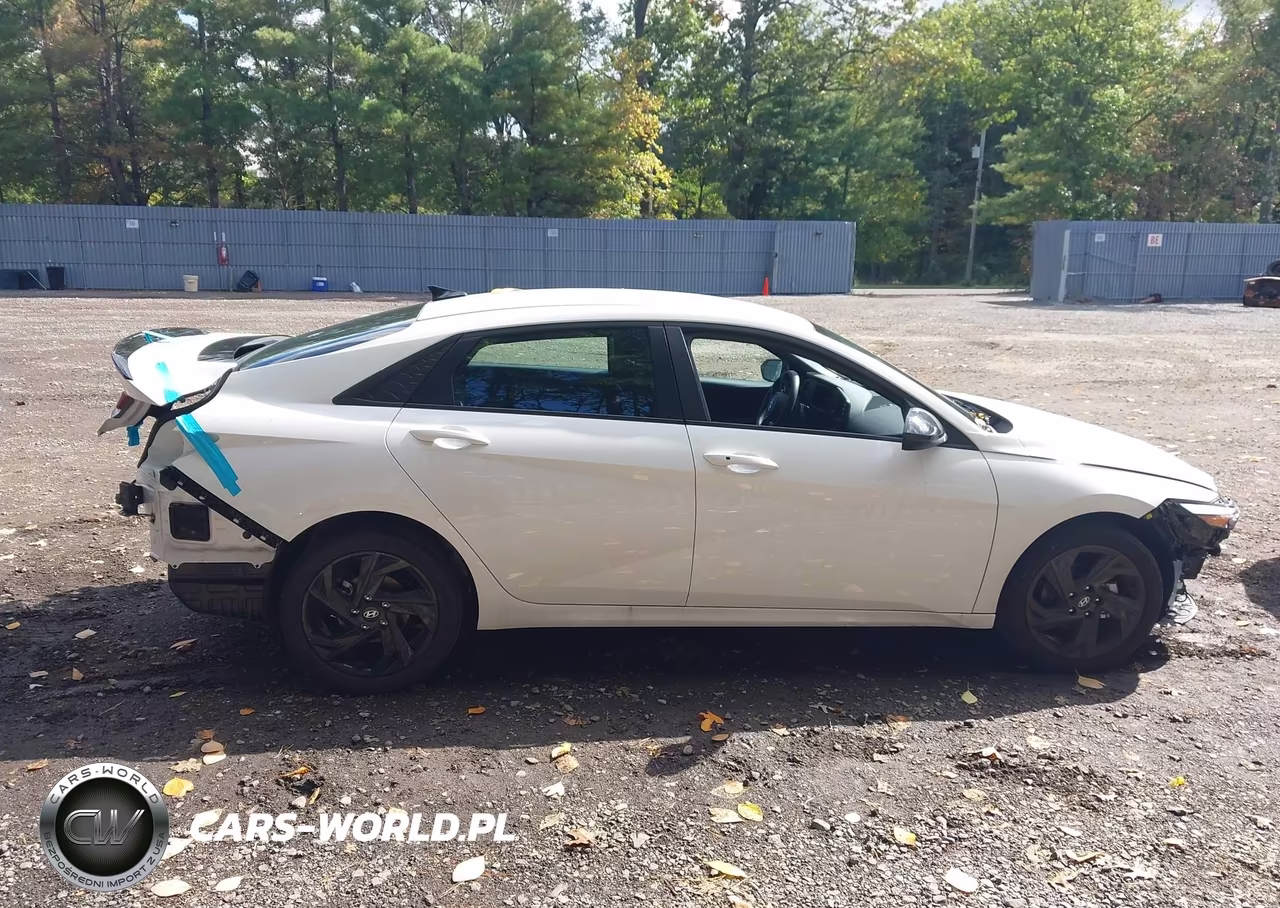 2026 Hyundai Elantra Sel Sport VIN:KMHLM4DG1TU197138 - 13