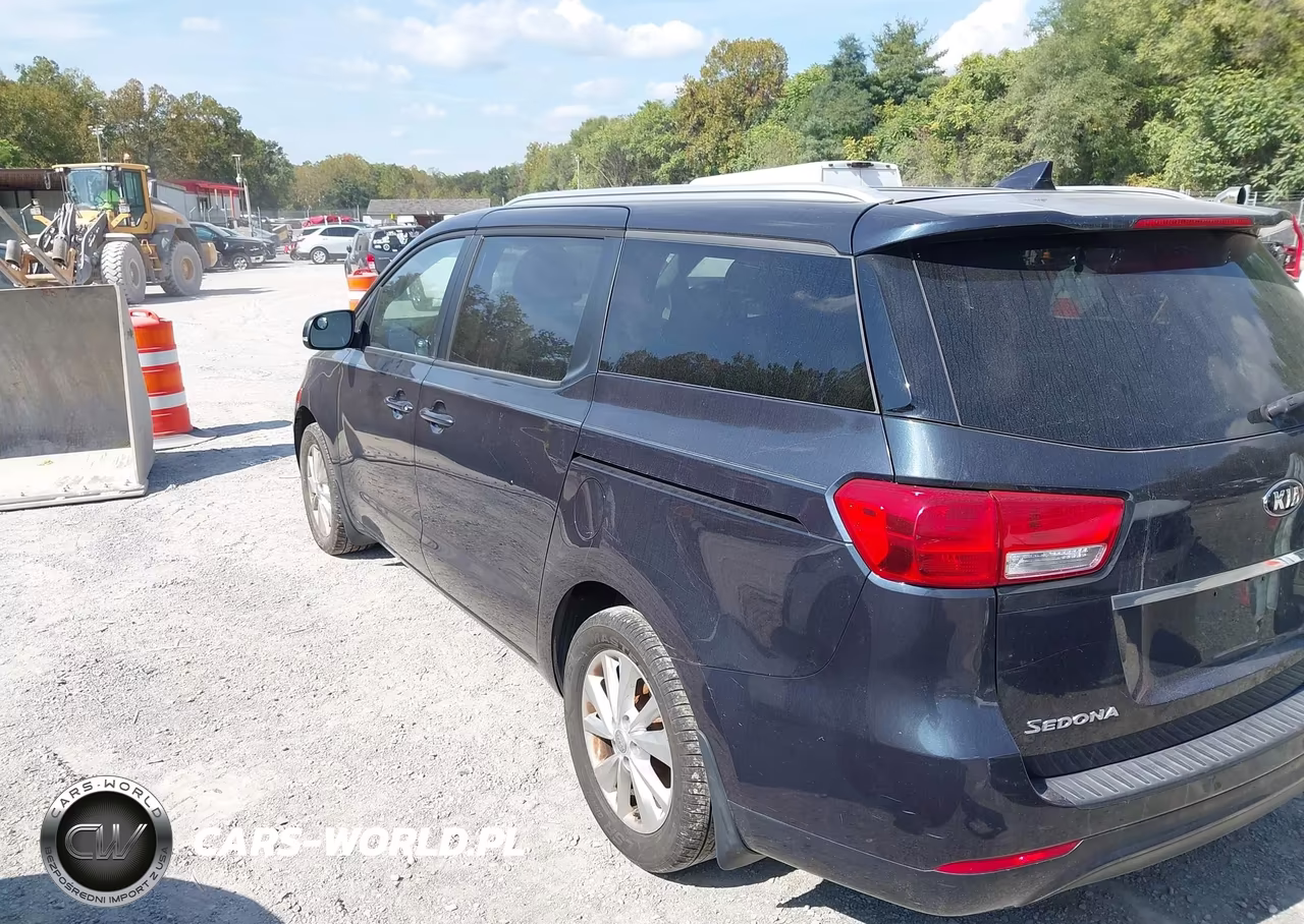 2016 Kia Sedona Lx VIN:KNDMB5C19G6127141 - 3