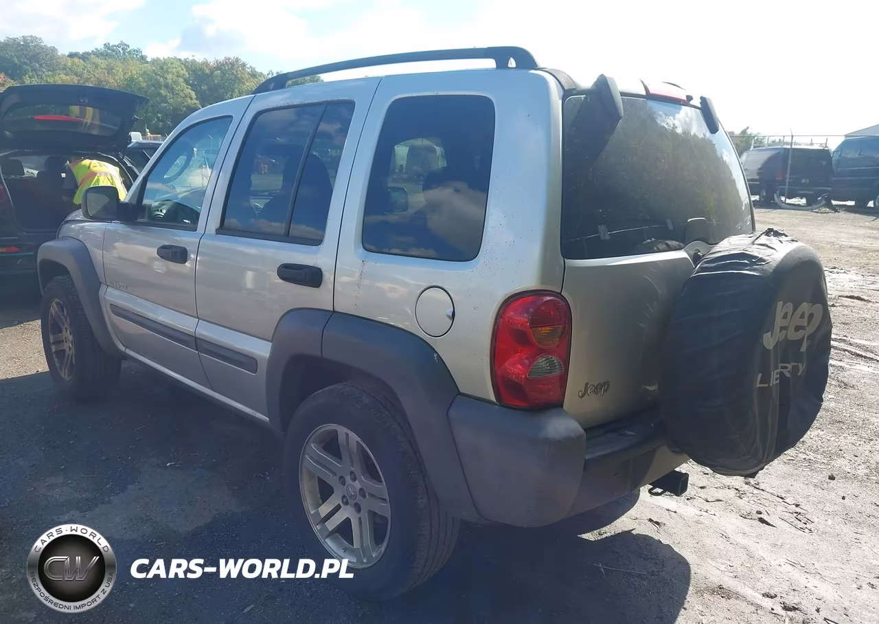 2004 Jeep Liberty Sport VIN:1J4GK48K24W127819 - 3