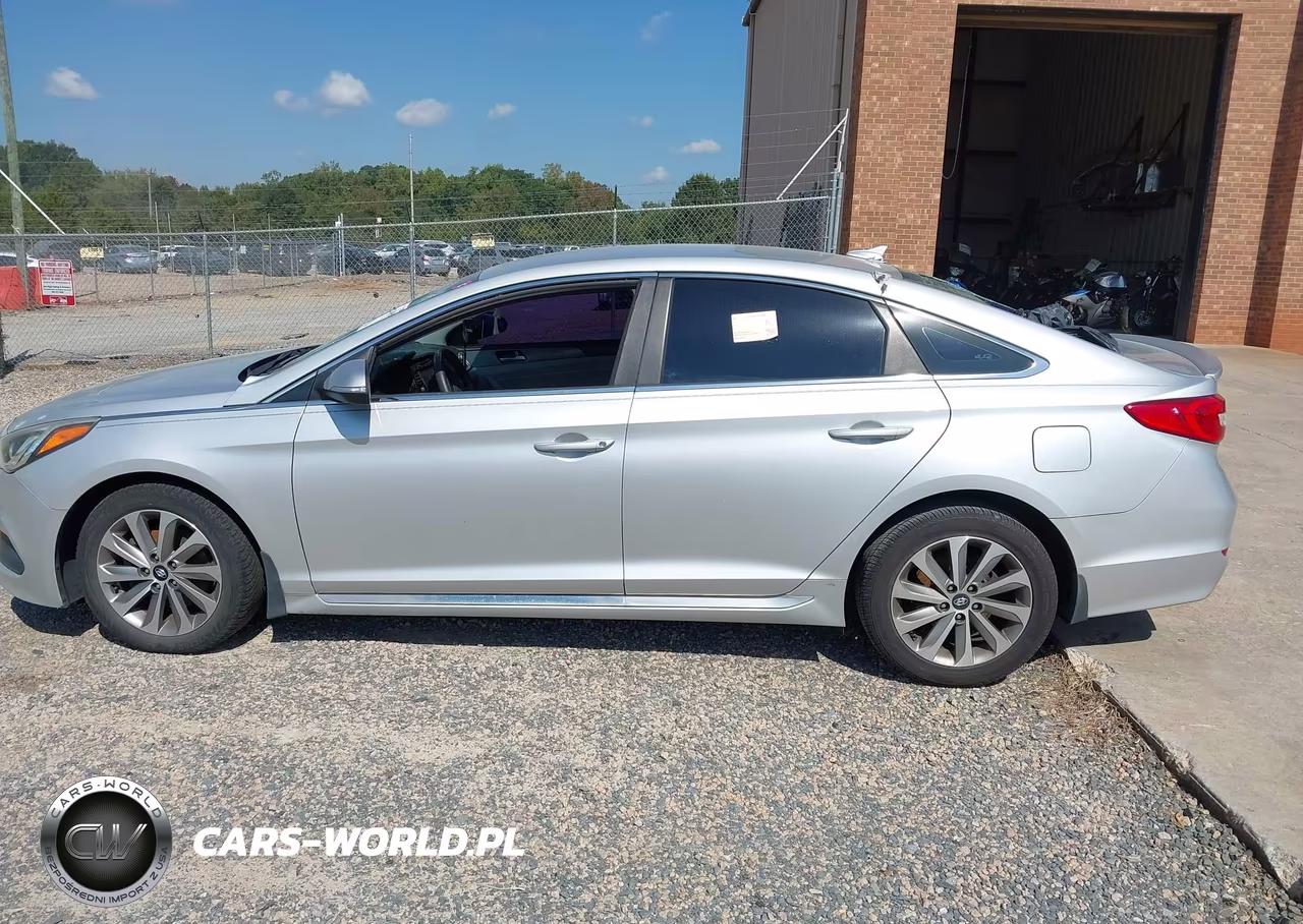 2016 Hyundai Sonata Sport VIN:5NPE34AFXGH282197 - 14