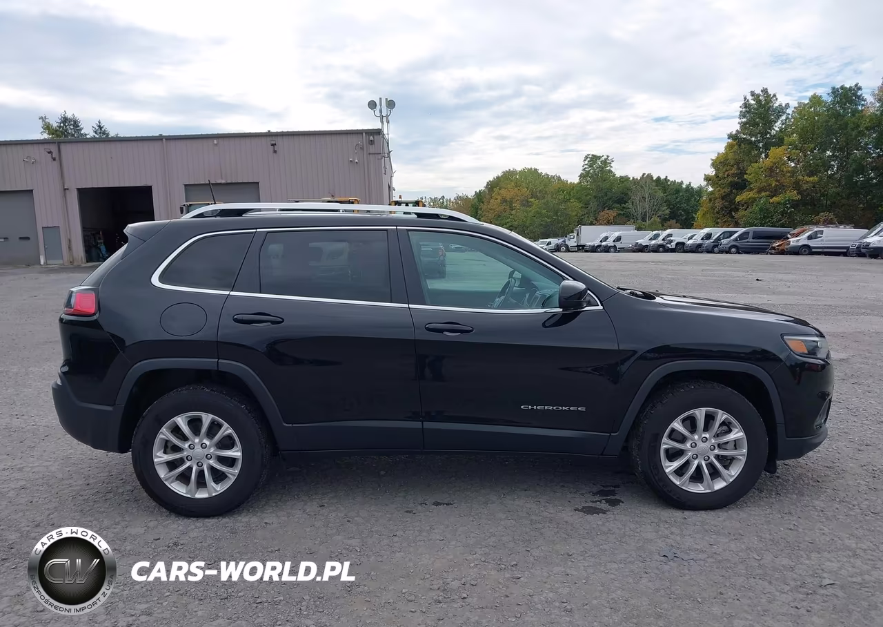 2019 Jeep Cherokee Latitude 4X4 VIN:1C4PJMCBXKD452940 - 15