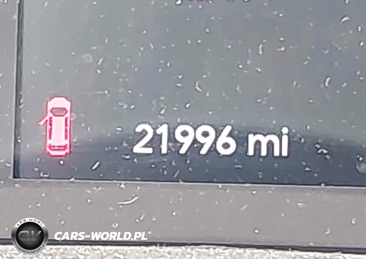 2019 Jeep Cherokee Latitude 4X4 VIN:1C4PJMCBXKD452940 - 17