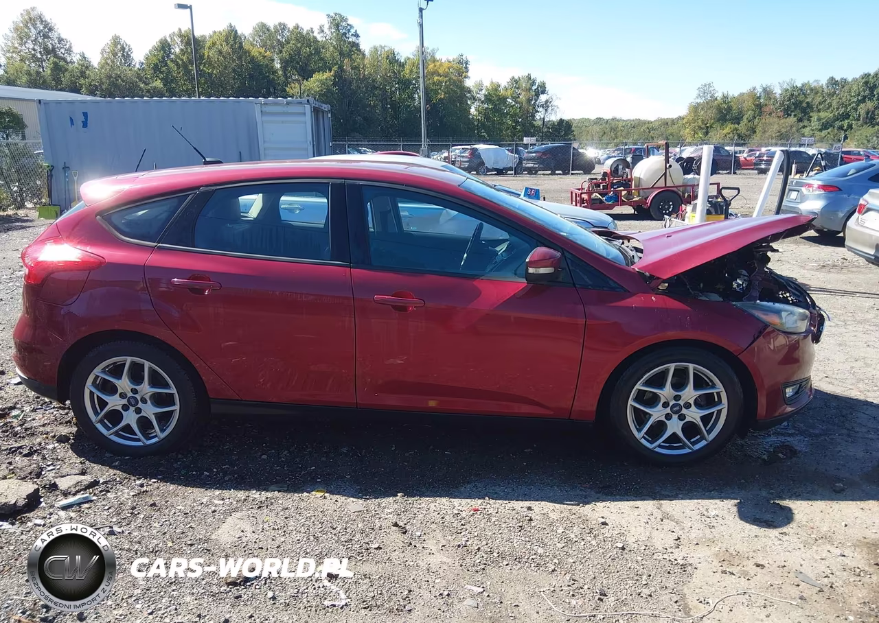 2015 Ford Focus Se VIN:1FADP3K20FL354983 - 13