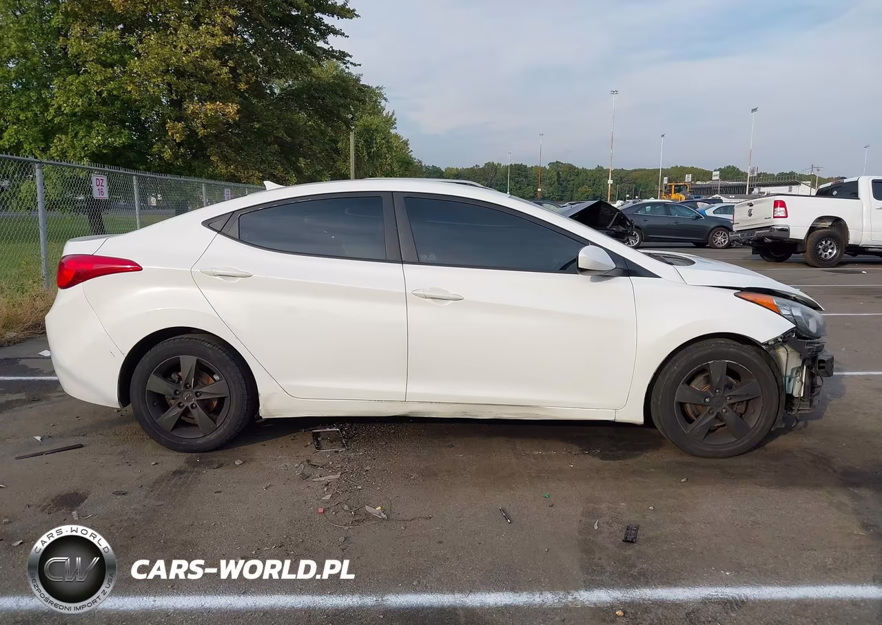 2013 Hyundai Elantra Gls VIN:5NPDH4AE6DH285341 - 13