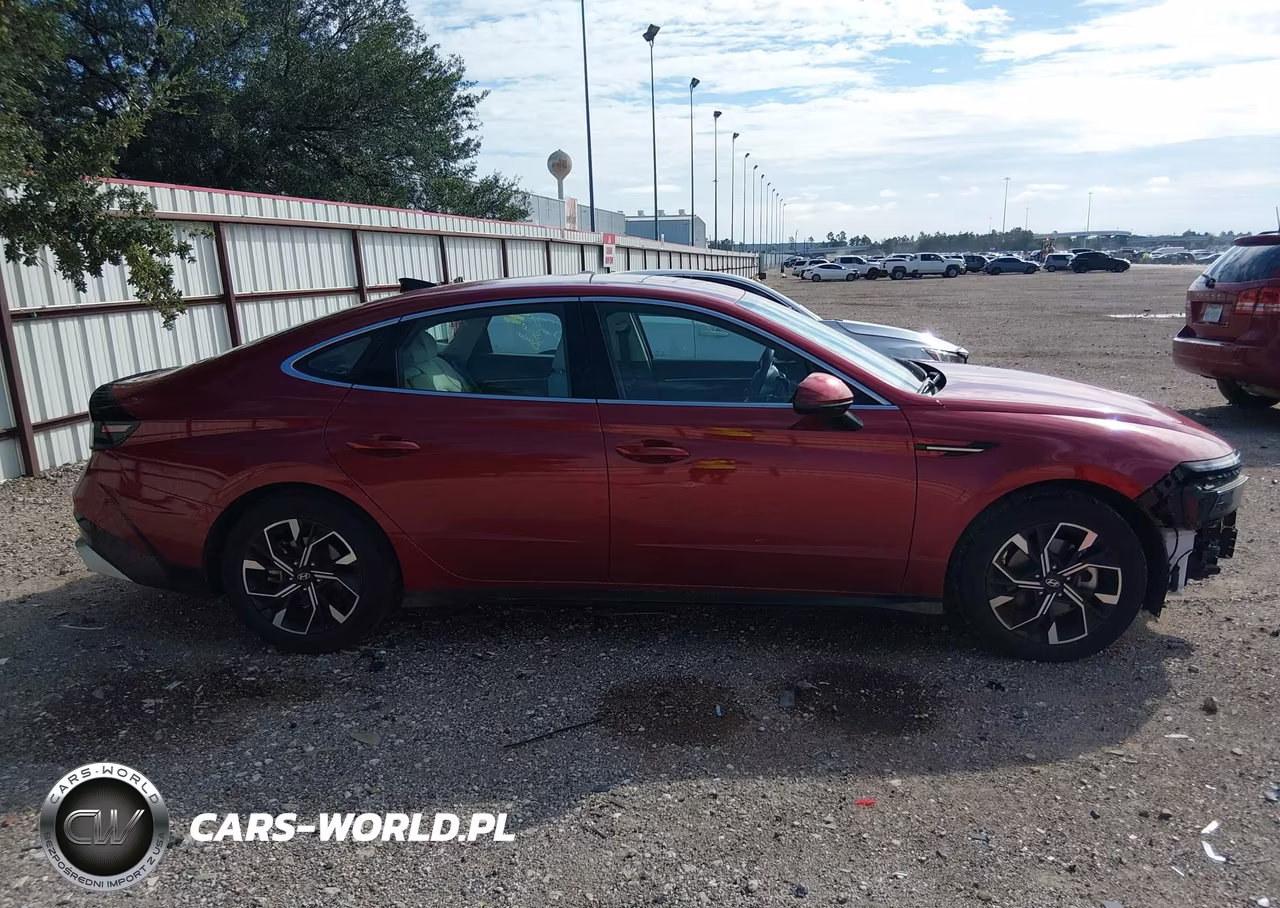 2025 Hyundai Sonata Sel VIN:KMHL64JA5SA462315 - 14