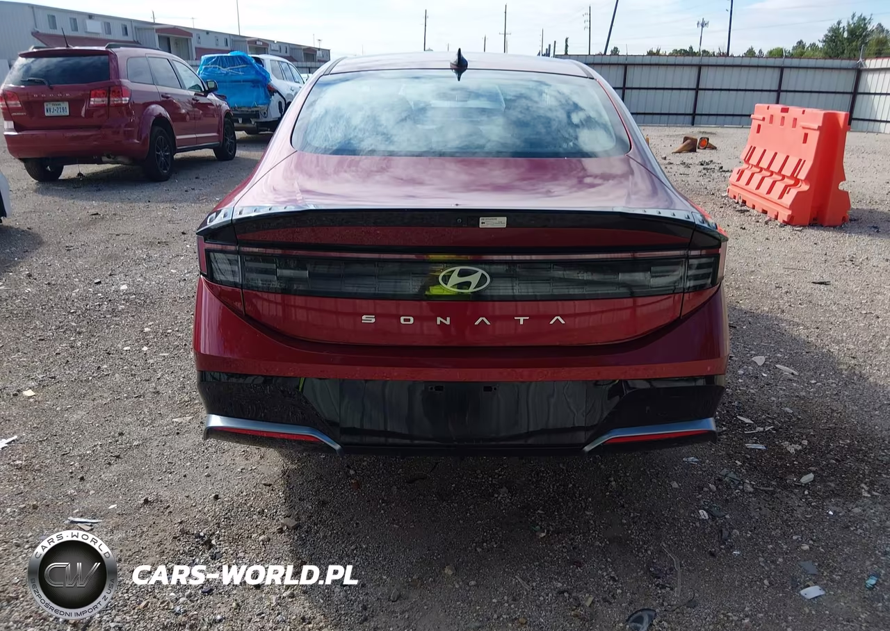 2025 Hyundai Sonata Sel VIN:KMHL64JA5SA462315 - 17