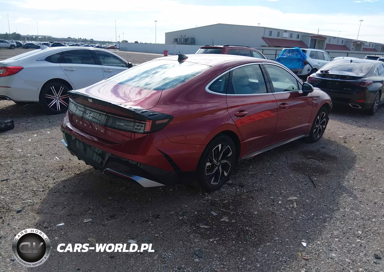 2025 Hyundai Sonata Sel VIN:KMHL64JA5SA462315 - 4