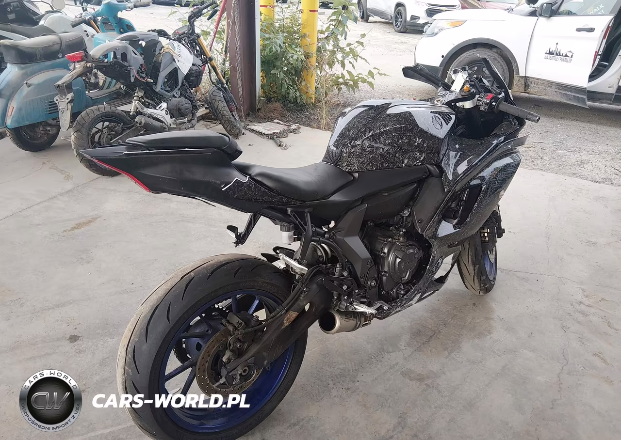 2024 Yamaha Yzfr7 VIN:JYARM38E0RA010625 - 4