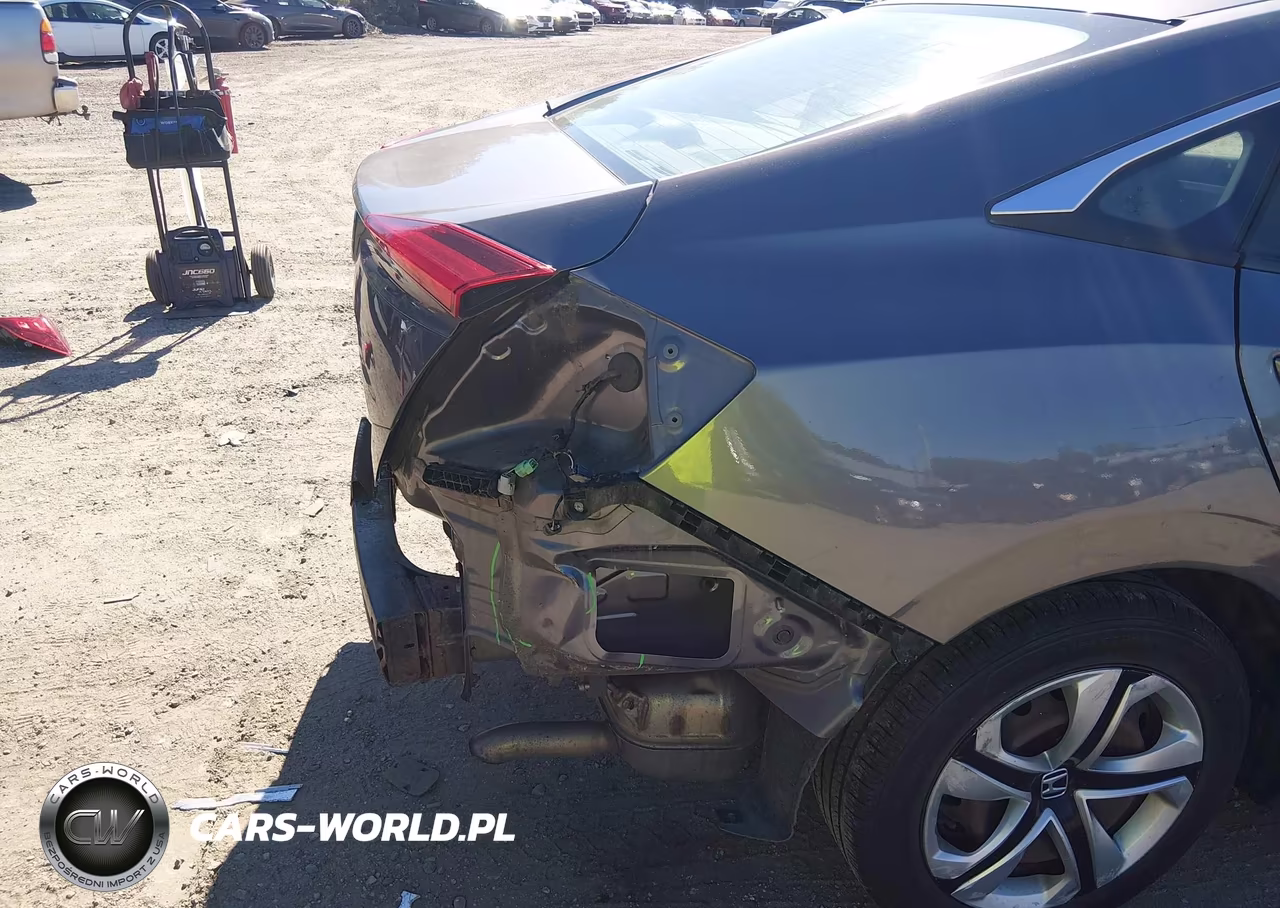 2018 Honda Civic Lx VIN:19XFC2F50JE203835 - 19
