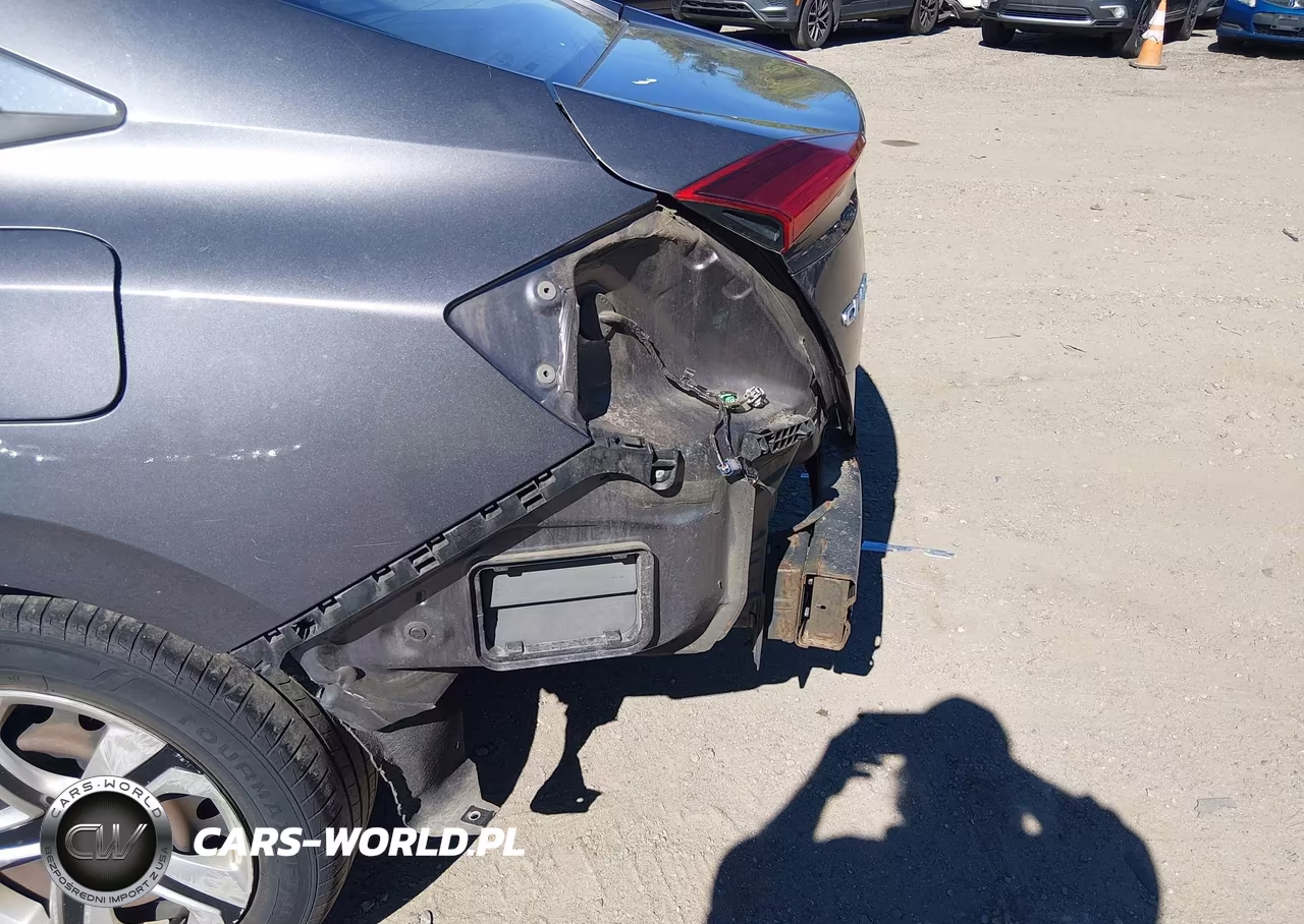 2018 Honda Civic Lx VIN:19XFC2F50JE203835 - 20
