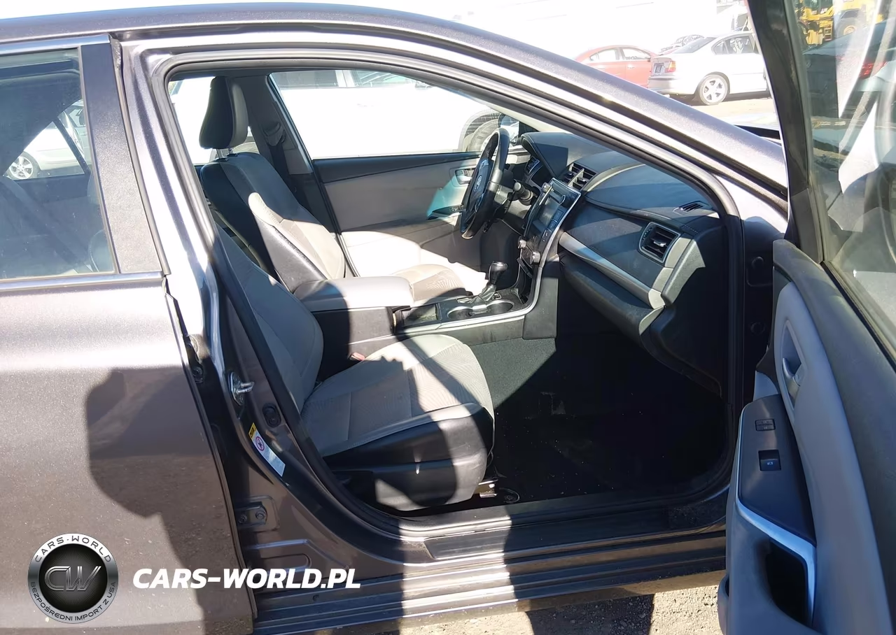 2017 Toyota Camry Se VIN:4T1BF1FK4HU323506 - 5