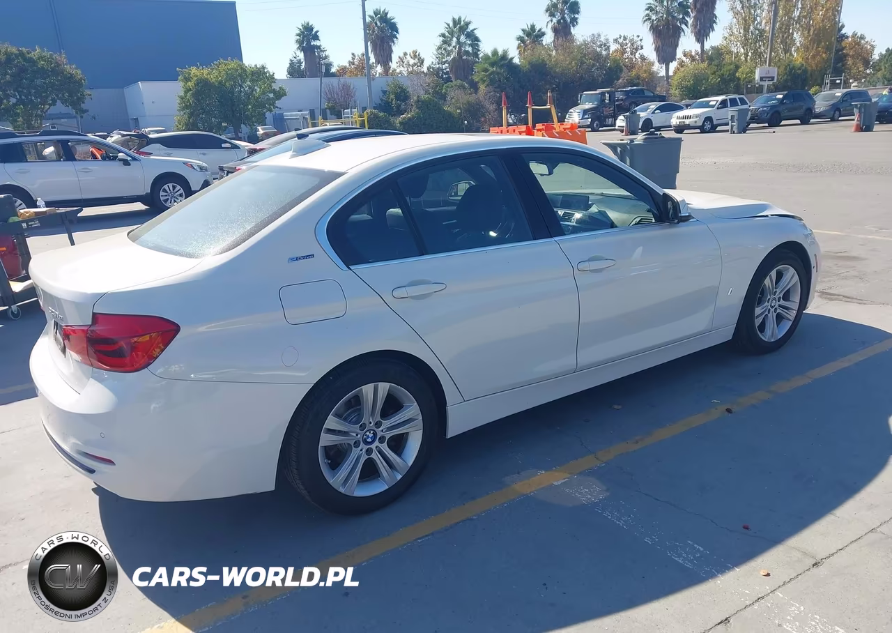 2017 BMW 330E Iperformance VIN:WBA8E1C36HA156496 - 4