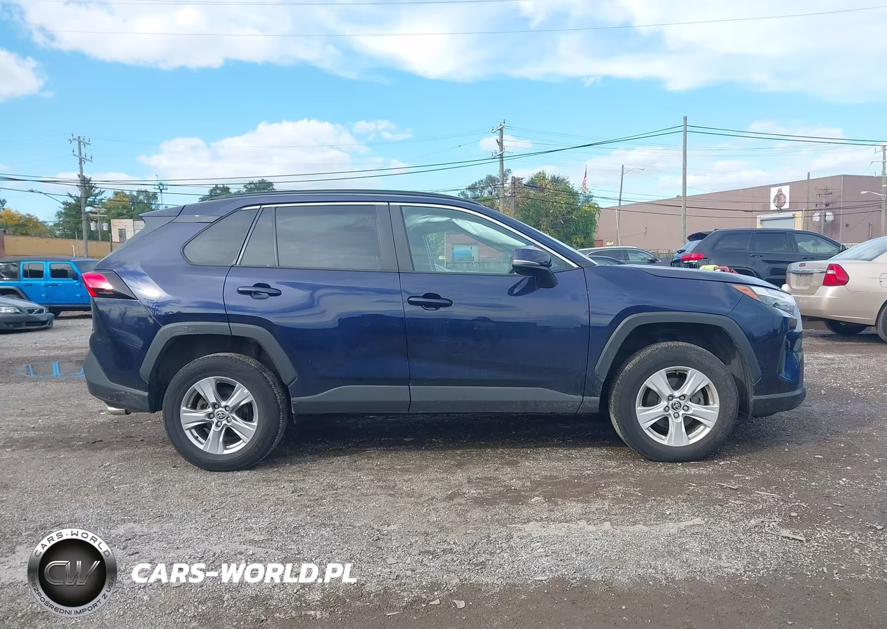 2023 Toyota Rav4 Xle VIN:2T3P1RFV5PW348370 - 13