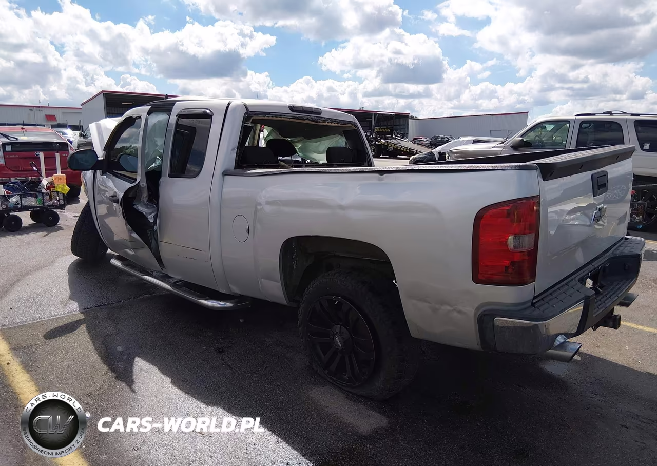 2011 Chevrolet Silverado 1500 Lt VIN:1GCRCSE06BZ394377 - 3