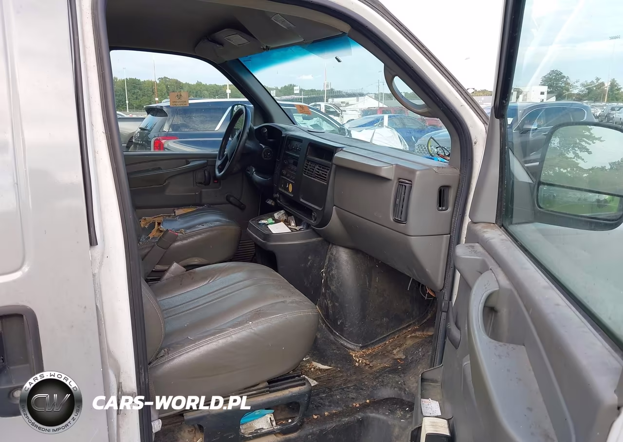 2005 GMC Savana Standard VIN:1GTHG39UX51912612 - 5