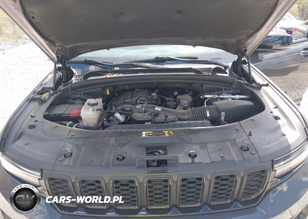 2023 Jeep Grand Cherokee Altitude 4X2 VIN:1C4RJGAG5P8890550 - 10