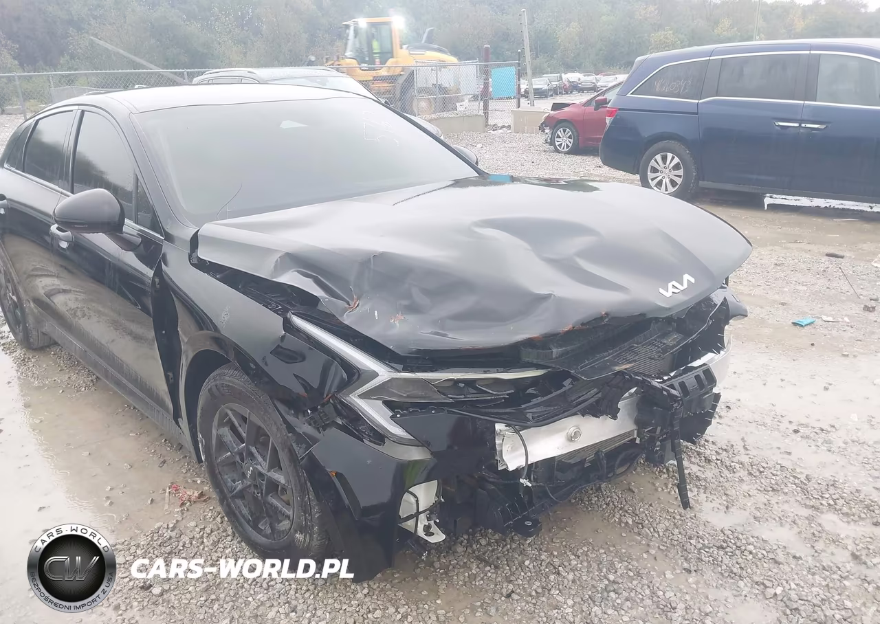 2025 Kia K5 Lxs VIN:KNAG24J7XS5305763 - 6