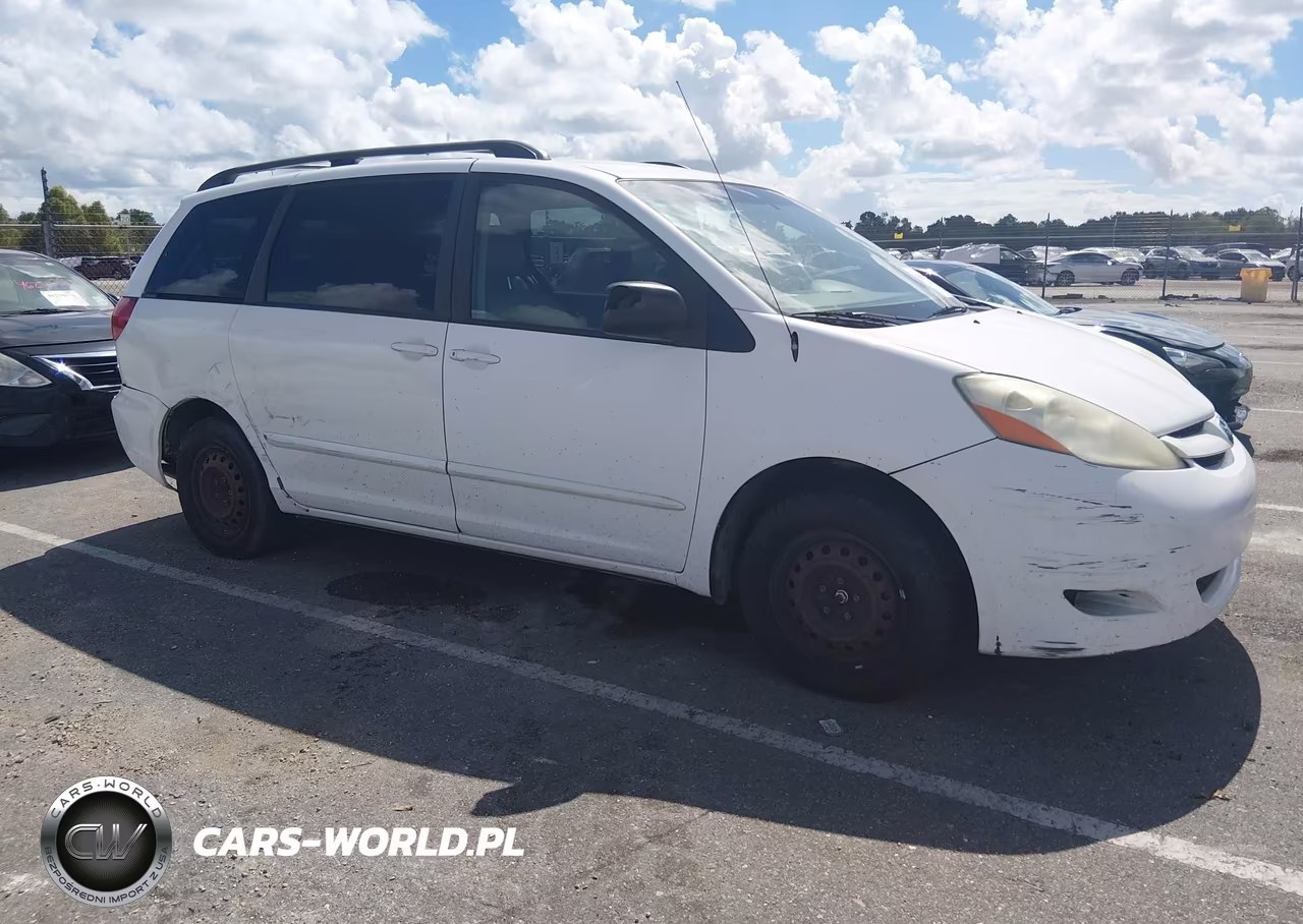 2008 Toyota Sienna Le – zdjęcie 1 z 11