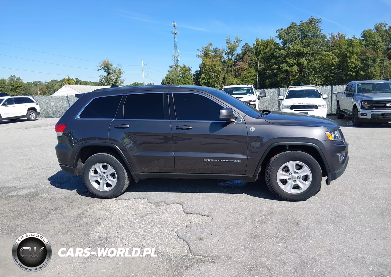 2016 Jeep Grand Cherokee Laredo VIN:1C4RJFAG6GC420356 - 18